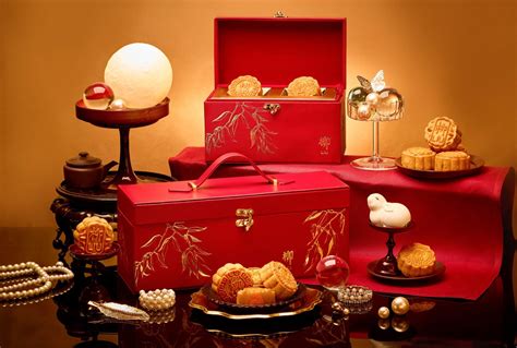 luxury mooncakes mid fall festival